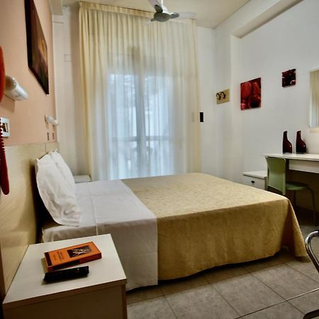 Hotel Dell'Angelo Rimini Kültér fotó